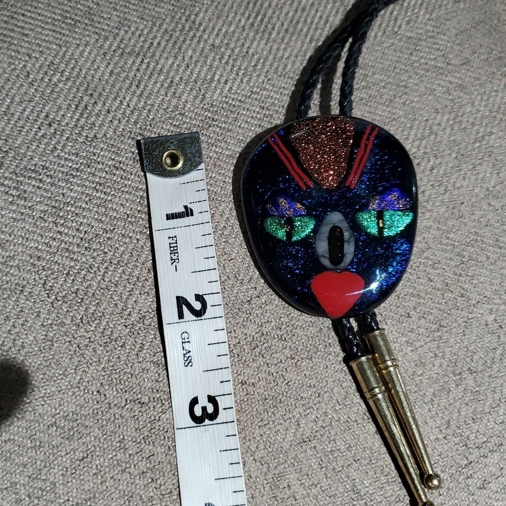 BOLO TIE BLACK LEATHER W GLASS ART DECO CONTEMPORARY BLUE FACE RED LIPS SHIMMER - Picture 5 of 7